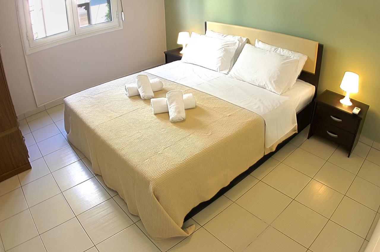 Central Apartment At Koukaki Area Atenas Exterior foto